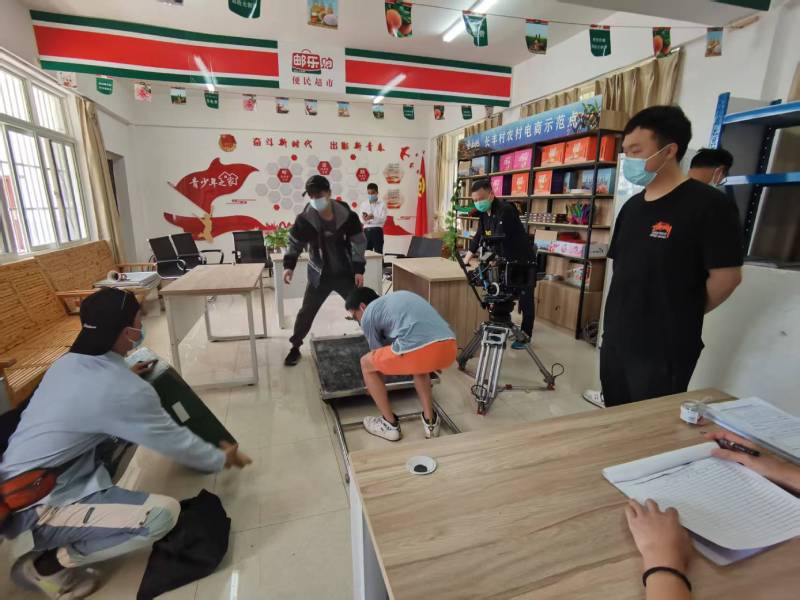 追星女孩心理学分析报告：甘孜广告片拍摄公司揭秘饭圈应援式传播逻辑
